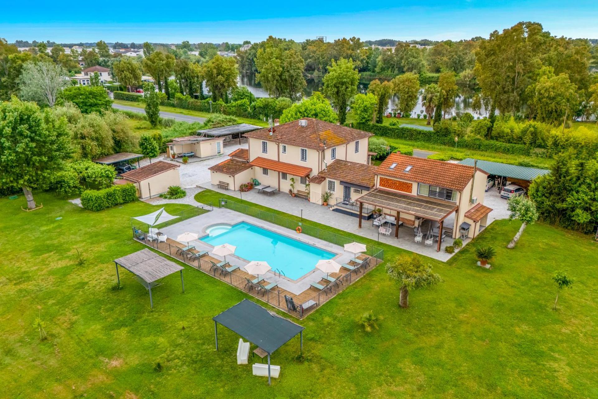 Vistalago Versilia Massarosa Buitenkant foto
