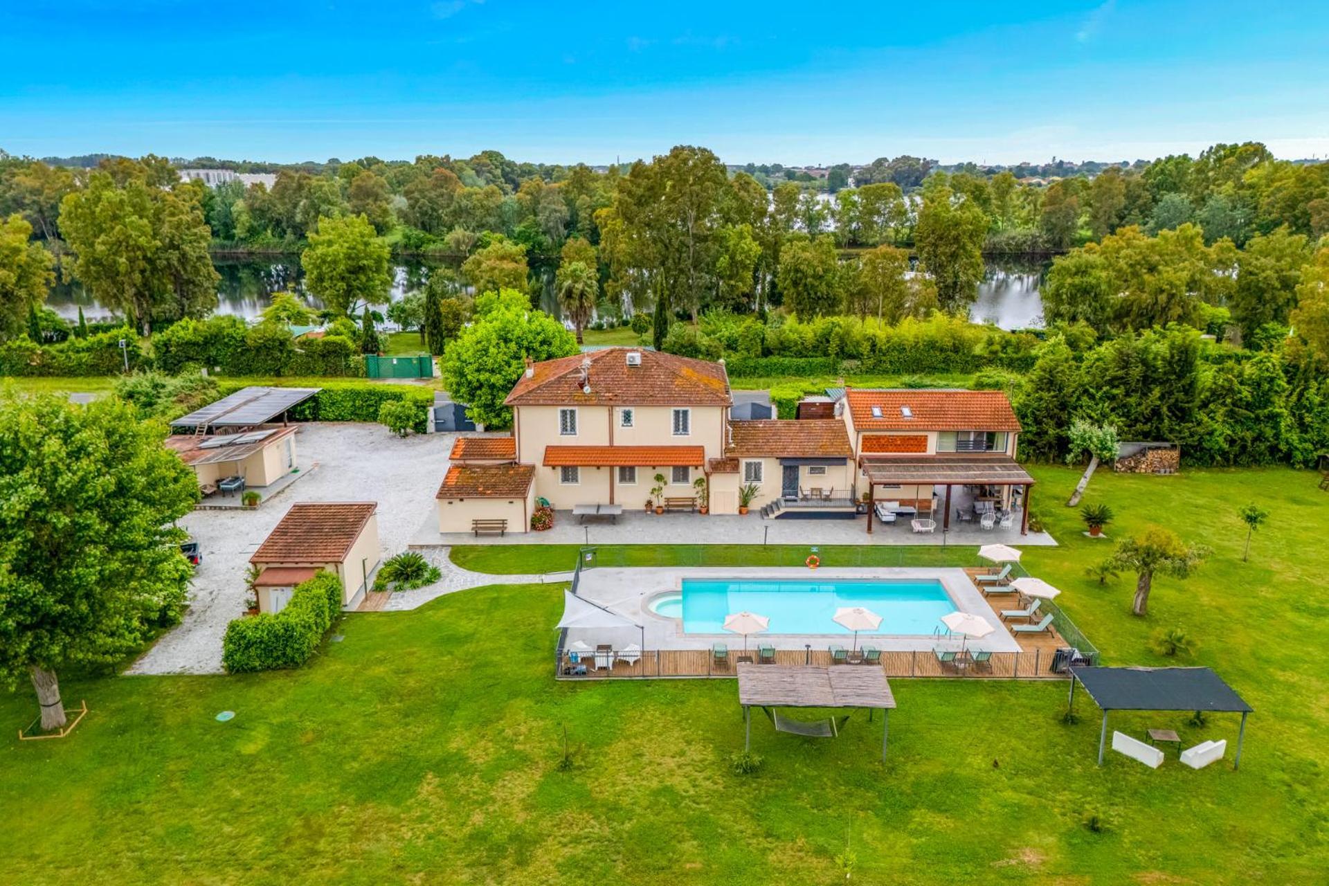 Vistalago Versilia Massarosa Buitenkant foto